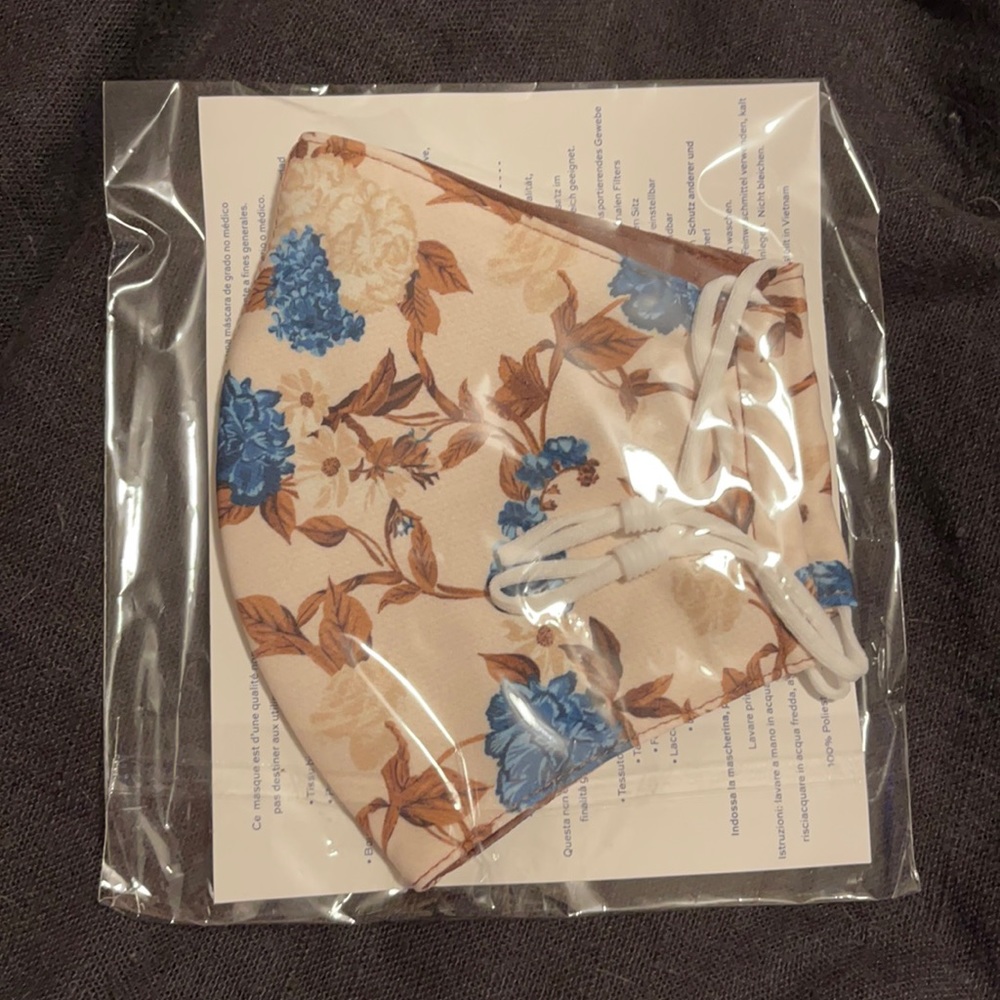 Tory Burch Face Mask